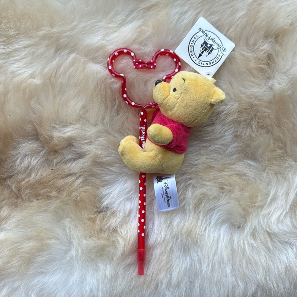 Disney Parks Winnie the Pooh Plush Magnet with Minnie Mouse Pen